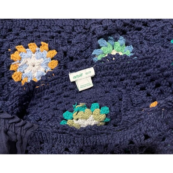 AERIE Crochet Granny Square Crop Top Floral Puff Sleeve BOHO Blue Sz XS - Picture 7 of 7